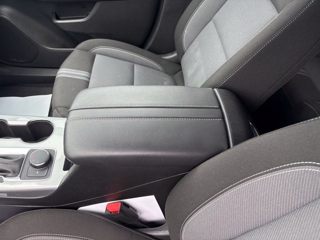 Used 2025 Chevrolet Blazer LT FWD image 24