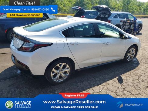 Used 2017 Chevrolet Volt Premier FWD image 4