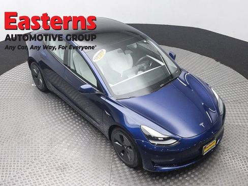 Used 2023 Tesla Model 3 Standard Range RWD image 3