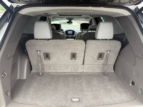 Used 2018 Chevrolet Traverse LT AWD/4WD image 21