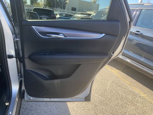 Used 2019 Cadillac XT5 Luxury FWD image 21