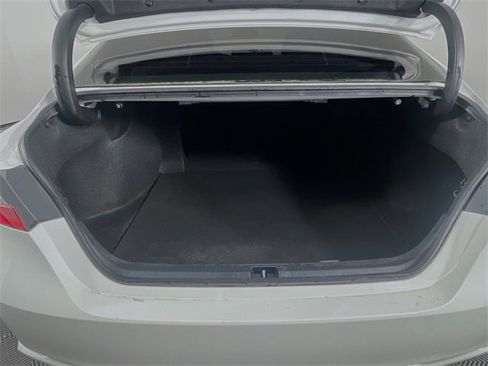 Used 2023 Toyota Camry SE image 25