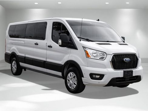 Used 2021 Ford Transit 350 XLT image 5