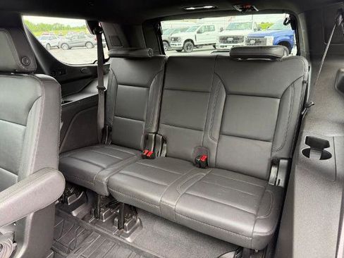 Used 2021 Chevrolet Tahoe Z71 w/ Luxury Package AWD/4WD image 19