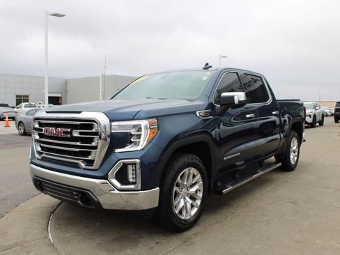 Used 2021 GMC Sierra 1500 SLT w/ SLT Convenience Package image 3