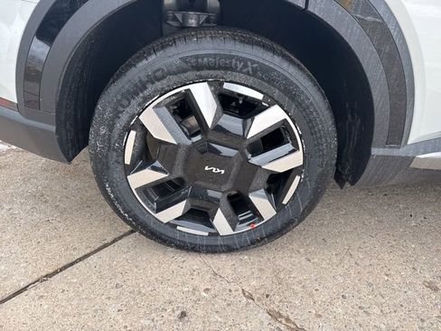 New 2027 Kia Telluride S w/ Towing Package image 9