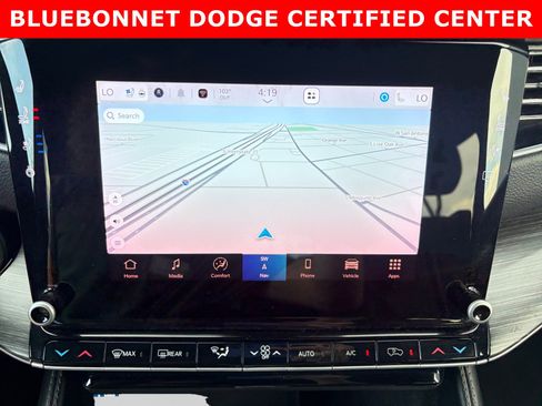 Used 2024 Jeep Wagoneer Series II w/ Flexible Seating Group RWD image 15