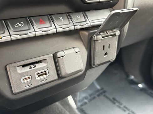 Used 2020 Chevrolet Silverado 1500 LT w/ All-Star Edition image 16