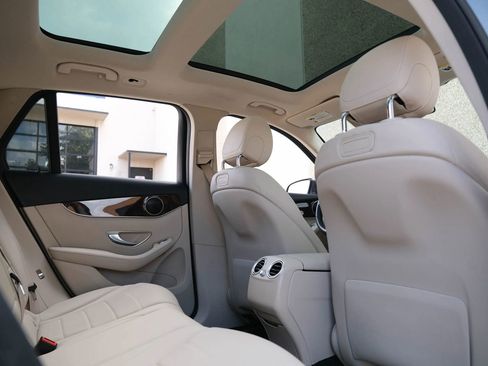 Used 2018 Mercedes-Benz GLC 300 image 27