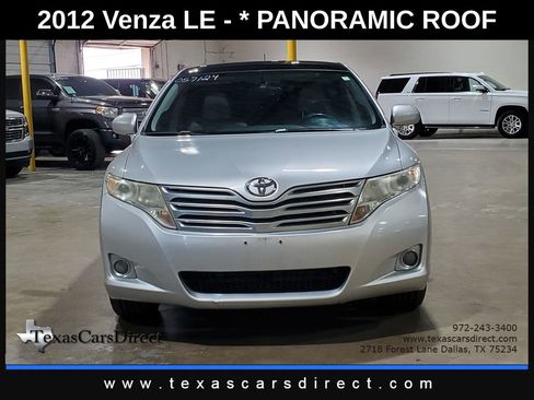 Used 2012 Toyota Venza Limited image 2