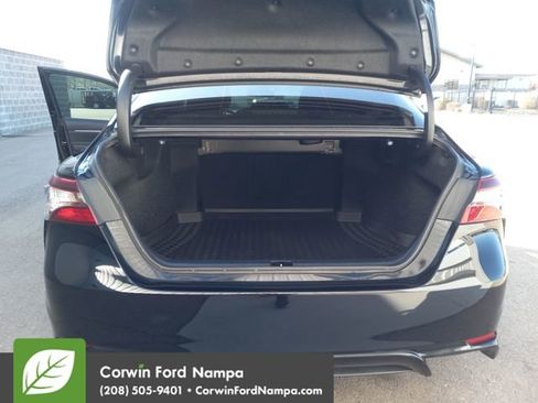 Used 2023 Toyota Camry SE w/ Cold Weather Package image 28