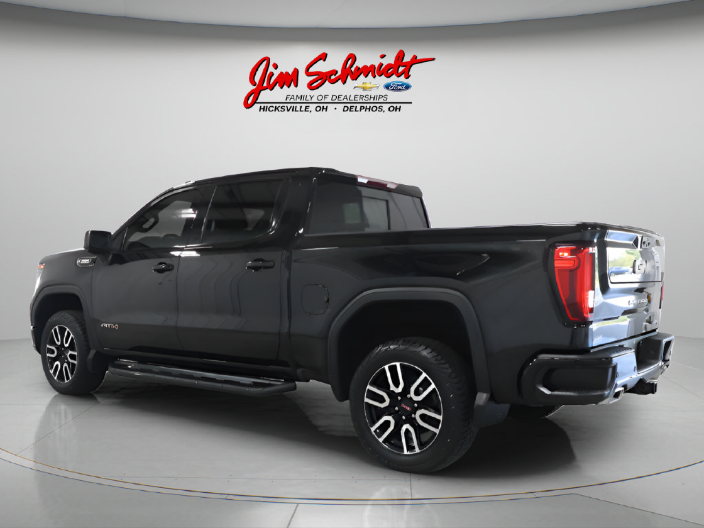 Used 2024 GMC Sierra 1500 AT4 w/ AT4 Preferred Package AWD/4WD image 4