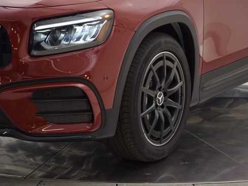 New 2026 Mercedes-Benz GLB 35 AMG 4MATIC image 11