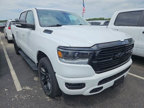 Used 2021 RAM 1500 Big Horn AWD/4WD image 3