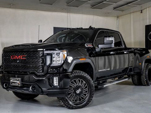 Used 2023 GMC Sierra 3500 Denali w/ Denali Ultimate Package AWD/4WD image 5
