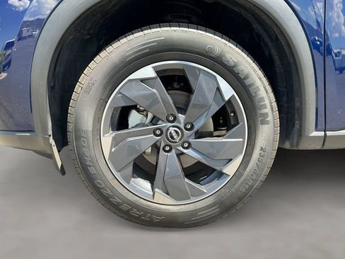 Used 2025 Nissan Rogue SV FWD image 21