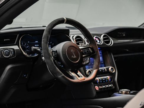 Used 2021 Ford Mustang Shelby GT500 w/ Carbon Fiber Track Pack image 53