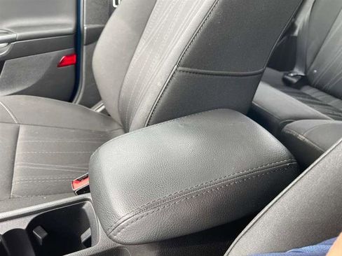 Used 2018 Ford Focus SE FWD image 81