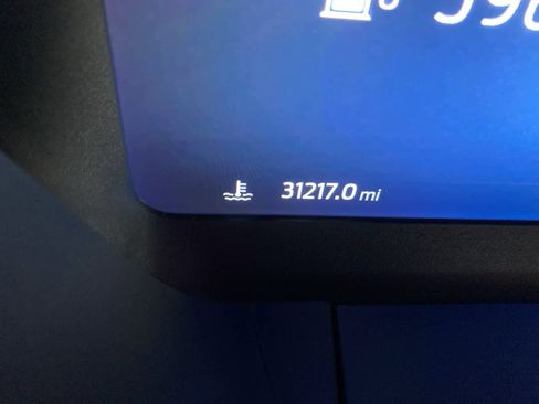 Used 2023 Ford Escape Platinum w/ Premium Technology Package image 32