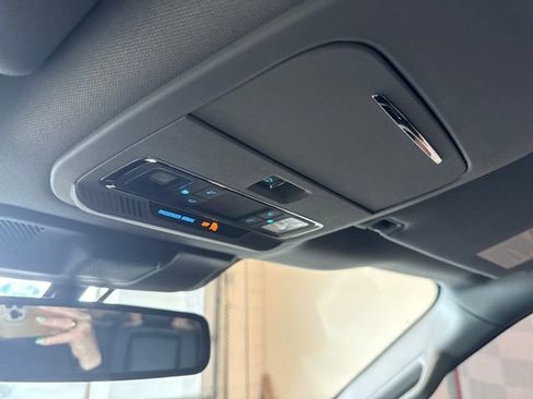 Used 2021 Ford F150 Lariat w/ Equipment Group 502A High image 41