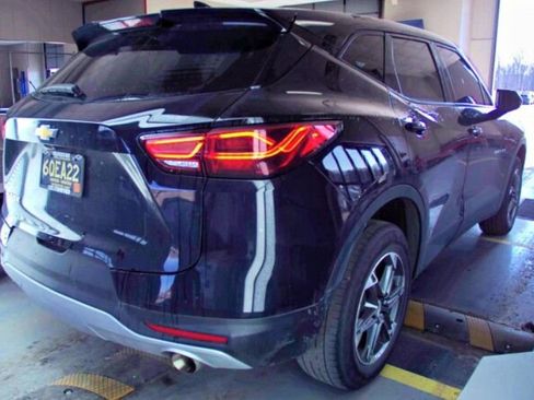 Used 2024 Chevrolet Blazer LT w/ LPO, Floor Liner Package FWD image 4