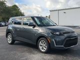 Used 2025 Kia Soul LX w/ LX Technology Package image 2