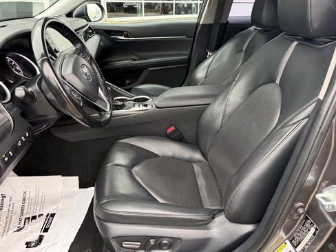 Used 2023 Toyota Camry XLE w/ Cold Weather Package image 16