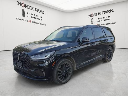 Used 2025 Lincoln Aviator Reserve w/ Jet Appearance Package RWD image 1