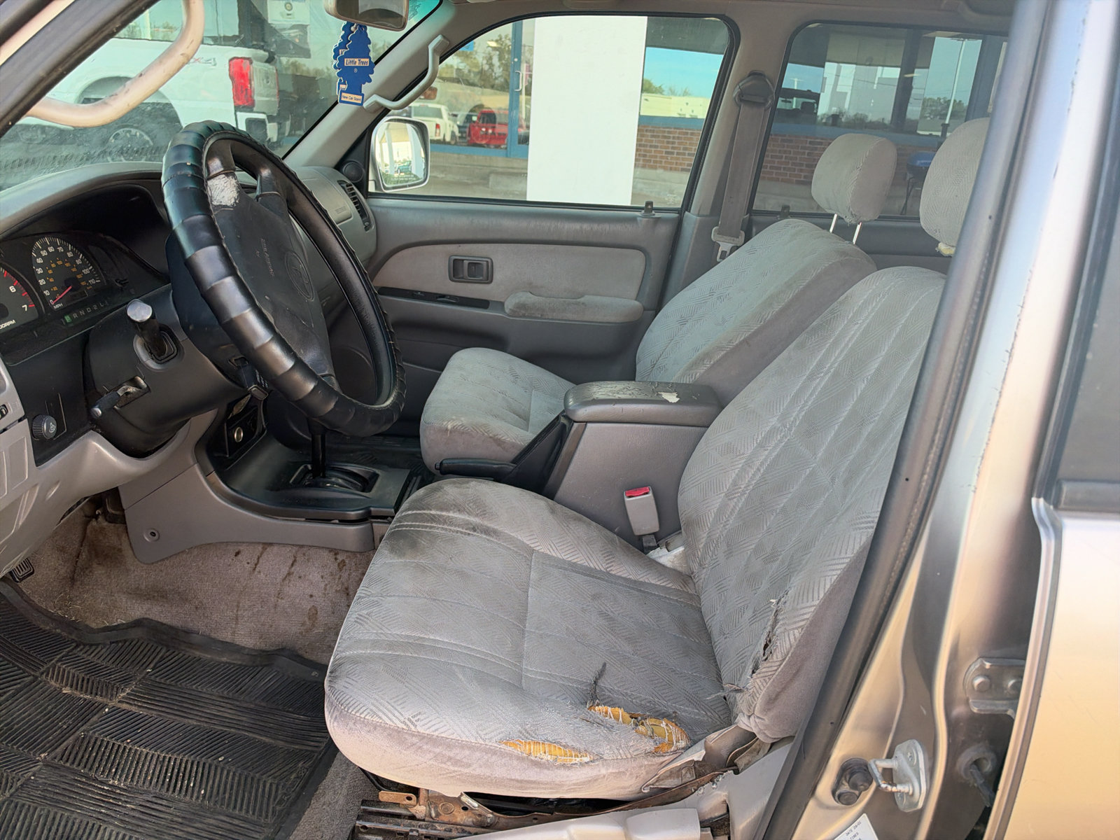Used 2002 Toyota 4Runner SR5 RWD image 12