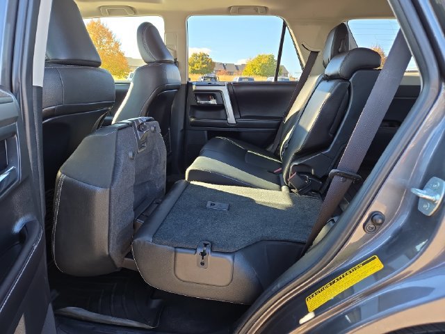Used 2016 Toyota 4Runner Limited AWD/4WD image 30