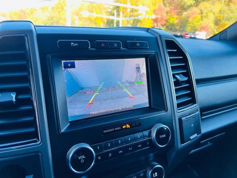 Used 2020 Ford Expedition XLT image 38