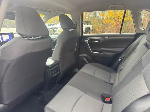 Used 2023 Toyota RAV4 AWD Hybrid image 22