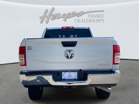 Used 2022 RAM 2500 Tradesman AWD/4WD image 4