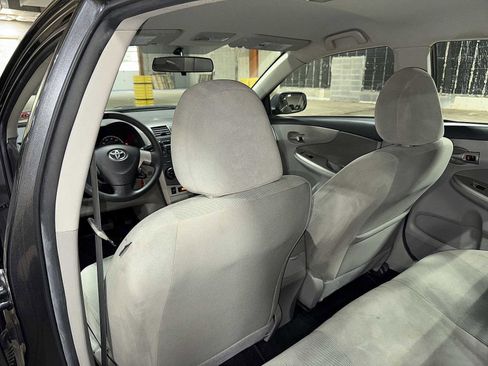 Used 2011 Toyota Corolla LE image 25