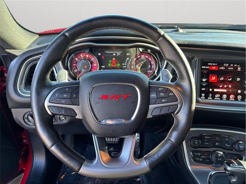 Used 2016 Dodge Challenger SRT Hellcat image 25