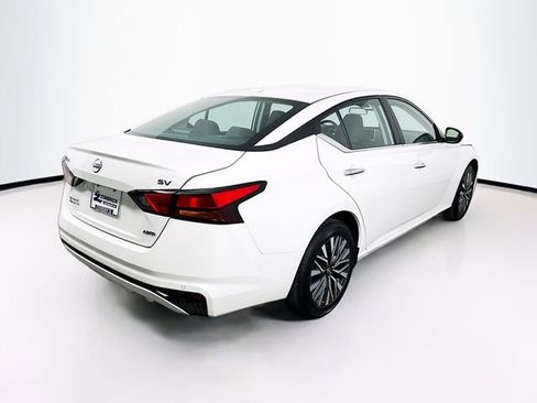 Certified 2024 Nissan Altima 2.5 SV image 8