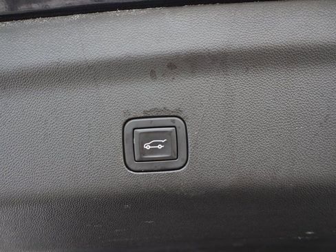 Used 2024 Chevrolet Tahoe RST image 24