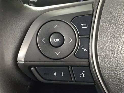 Used 2024 Toyota Corolla Cross LE image 20