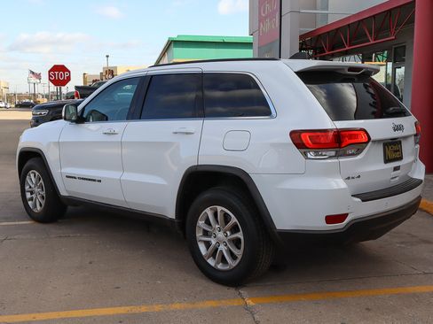 Used 2022 Jeep Grand Cherokee Laredo E w/ Security & Convenience Group image 6