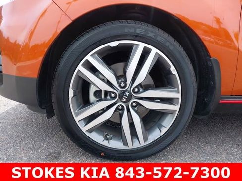 Used 2018 Kia Soul ! w/ Tech Package FWD image 10