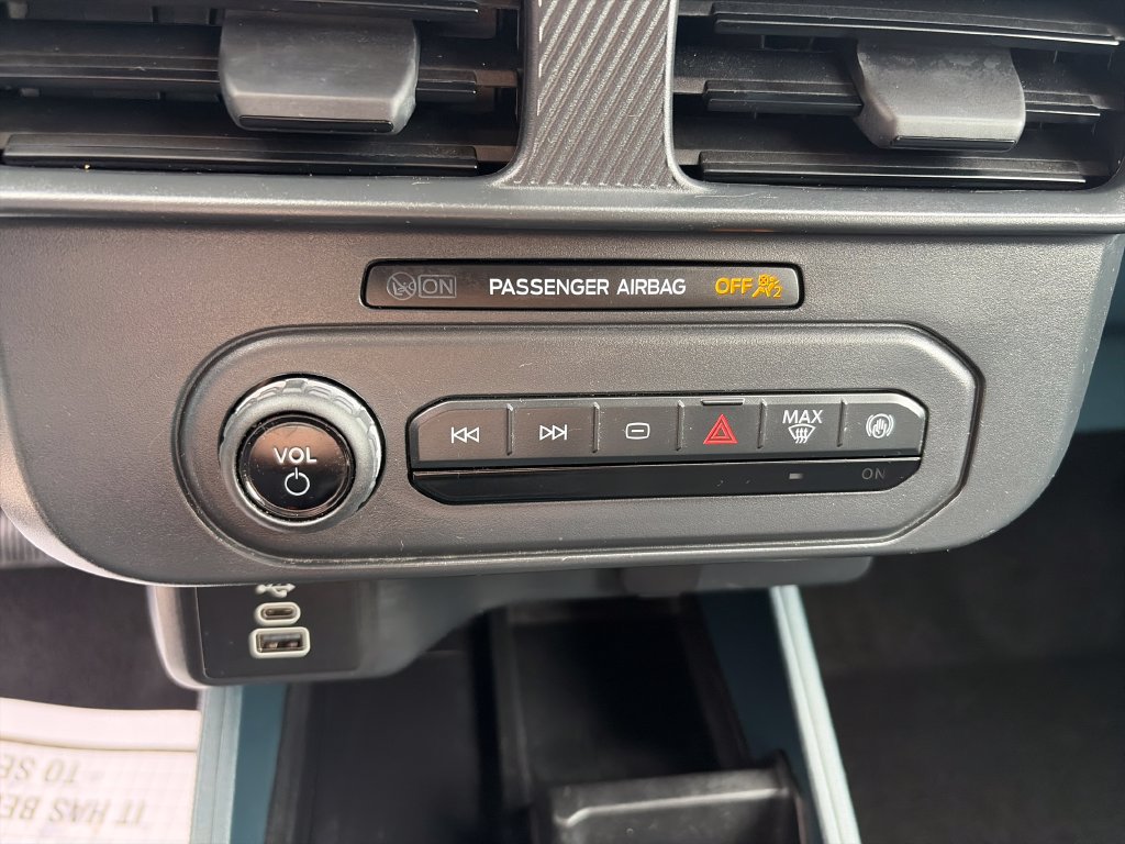 Used 2025 Ford Maverick XL FWD image 21