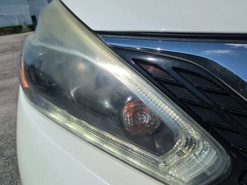 Used 2018 Nissan Murano SL w/ Moonroof Package FWD image 10