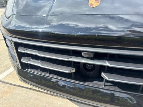 Used 2025 Porsche Cayenne S AWD/4WD image 26