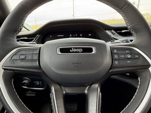 New 2026 Jeep Grand Cherokee Limited AWD/4WD image 19