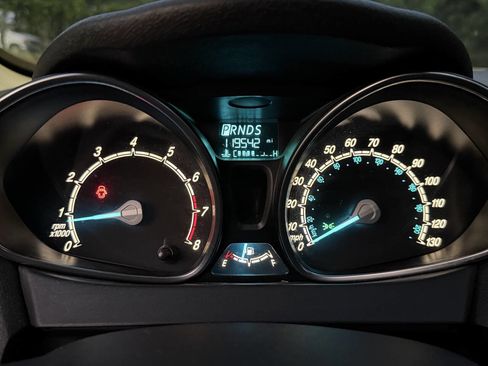 Used 2018 Ford Fiesta SE image 10