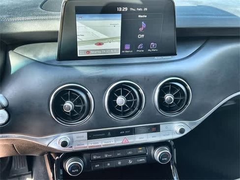 Used 2019 Kia Stinger Premium image 18