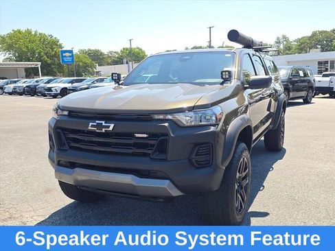 Used 2024 Chevrolet Colorado Trail Boss w/ Advanced Trailering Package AWD/4WD image 11