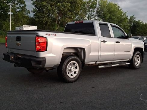Used 2017 Chevrolet Silverado 1500 W/T w/ WT Convenience Package AWD/4WD image 9
