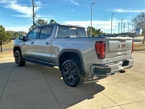 Used 2024 GMC Sierra 1500 AT4 w/ Technology Package image 4