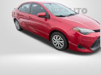 Used 2018 Toyota Corolla LE video 2